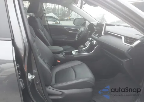 2023 Toyota Rav4 Xle Premium z USA, uszkodzony, nr VIN 2T3C1RFV8PC227493